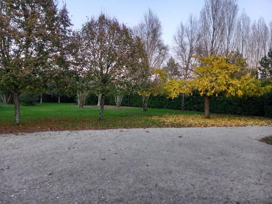Ferienwohnung La Grelauderie 2 Saintes Exterior foto